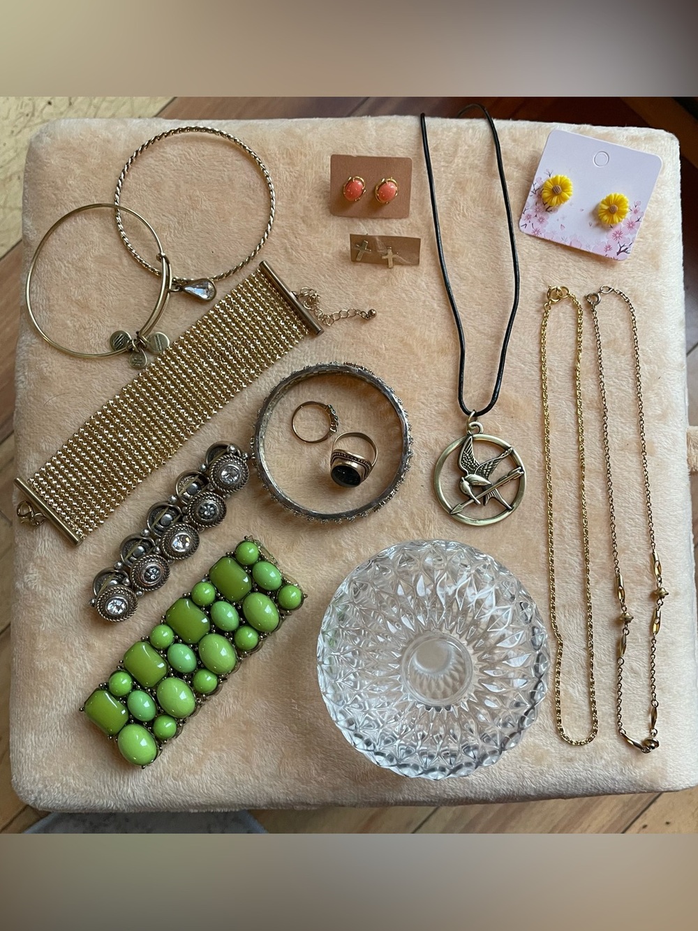 Lot of fashion jewelry gold tone-glass container and tin box .